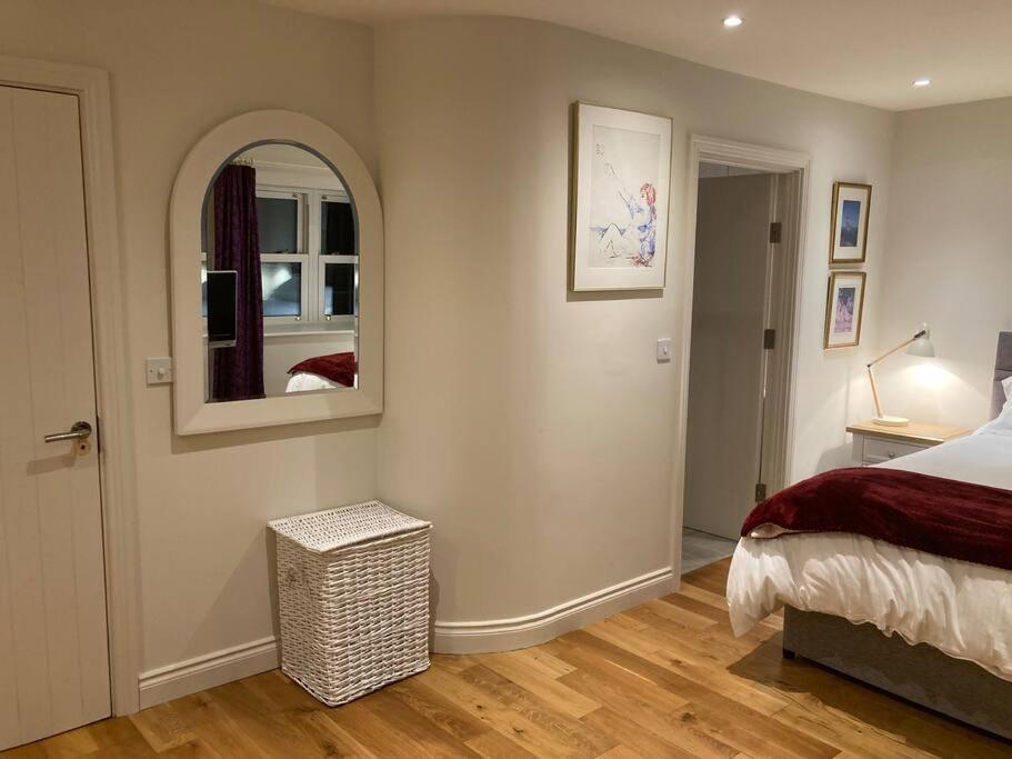 2 Quay Road, Killala. Stunning Sea Front Cottage Экстерьер фото