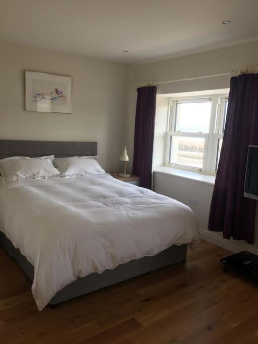 2 Quay Road, Killala. Stunning Sea Front Cottage Экстерьер фото