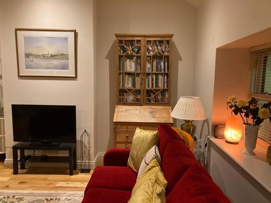 2 Quay Road, Killala. Stunning Sea Front Cottage Экстерьер фото